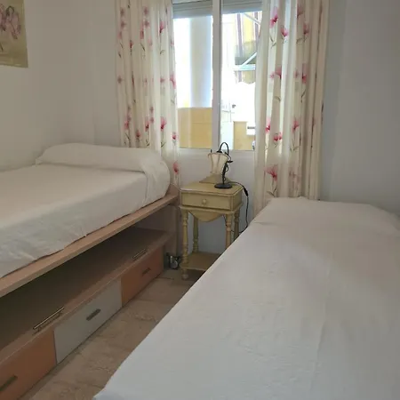 Bajo Con Jardin En Cascadas De Marina Apartment *
